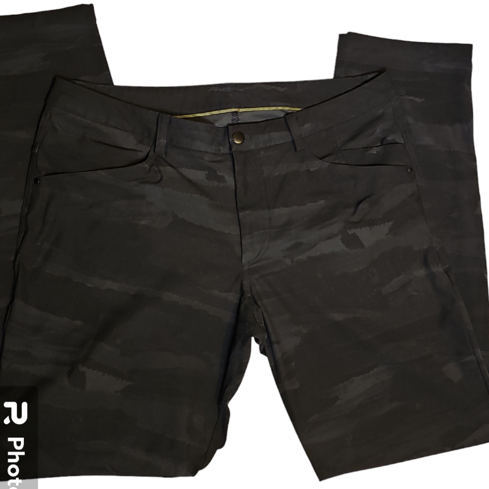 EUC Mens Lululemon Classic ABC PantSize Dot 38 Inseam 34 Camo
